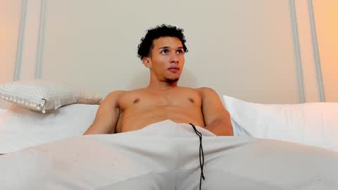 Snapshot of dominick_star chatting on 17, 12, 2024 Dominick Star online show from 17, 12, 2024