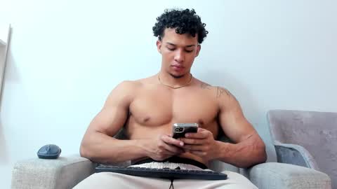 Snapshot of dominick_star chatting on 29, 1, 2025 Dominick Star online show from 29, 1, 2025