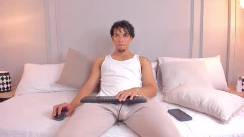 Snapshot of dominick_star chatting on 2, 11, 2025 Dominick Star online show from 2, 11, 2025