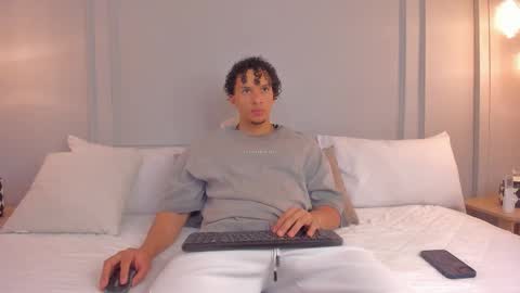 Snapshot of dominick_star chatting on 2, 12, 2025 Dominick Star online show from 2, 12, 2025