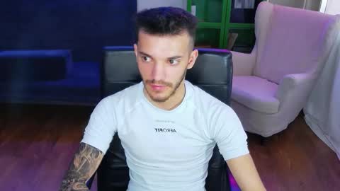 Snapshot of dominicvalente chatting on 20, 10, 2025 dominicvalente online show from 20, 10, 2025