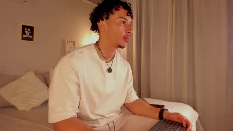 Snapshot of dominik_drake chatting on 1, 5, 2026 Dominik Drake online show from 1, 5, 2026