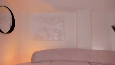 Dominique online show from 24, 12, 2024