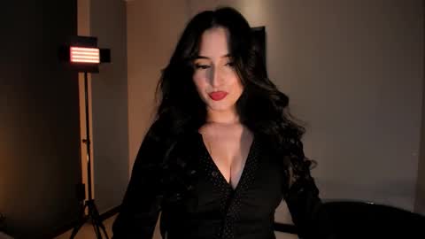 Dominique online show from 23, 10, 2025