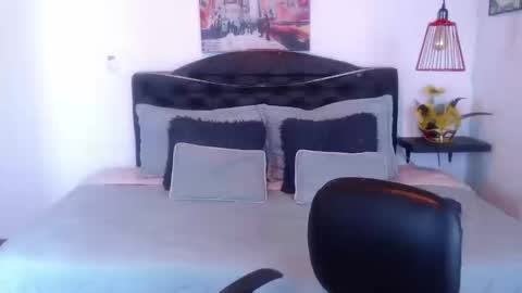  D O M I N K  online show from 10, 9, 2025