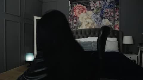 Snapshot of dommelisa chatting on 8, 11, 2025 Dom Melisa online show from 8, 11, 2025