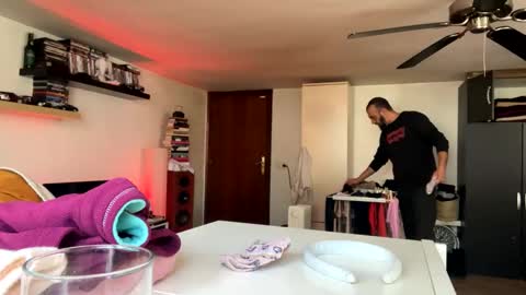 Snapshot of domnu_ozfutura chatting on 2, 2, 2025 domnu_ozfutura online show from 2, 2, 2025