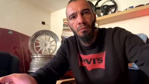 Snapshot of domnu_ozfutura chatting on 5, 2, 2025 domnu_ozfutura online show from 5, 2, 2025