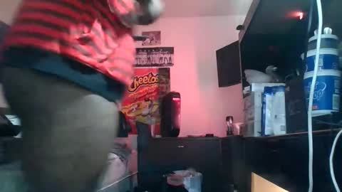 Snapshot of donaldk21 chatting on 3, 11, 2025 HBYAM online show from 3, 11, 2025