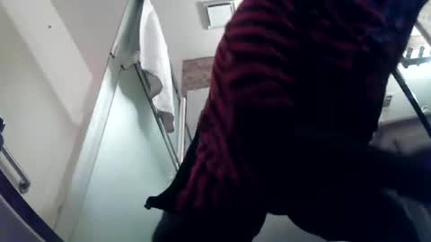 Snapshot of donaldk21 chatting on 11, 11, 2025 HBYAM online show from 11, 11, 2025