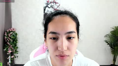 Aura online show from 30, 10, 2025