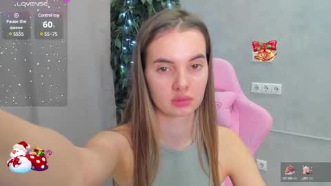 Snapshot of donnaaa_evans chatting on 16, 12, 2024 Donna On GMT2 Mon-Fri 3-9 AM online show from 16, 12, 2024