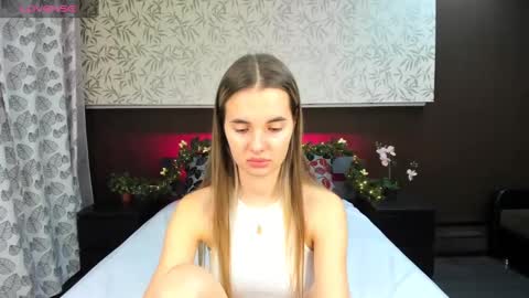 Snapshot of donnaaa_evans chatting on 20, 12, 2024 Donna On GMT2 Mon-Fri 3-9 AM online show from 20, 12, 2024