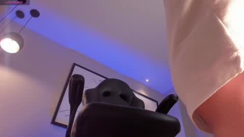  Donna Stonne  online show from 21, 1, 2025