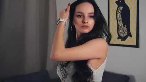 Snapshot of donnettamangham chatting on 27, 3, 2026 Victoria online show from 27, 3, 2026