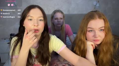 Snapshot of dontoch chatting on 8, 3, 2025 Stacy online show from 8, 3, 2025