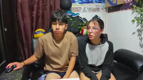 Snapshot of donuts_dd chatting on 25, 9, 2025 Donuts DD online show from 25, 9, 2025