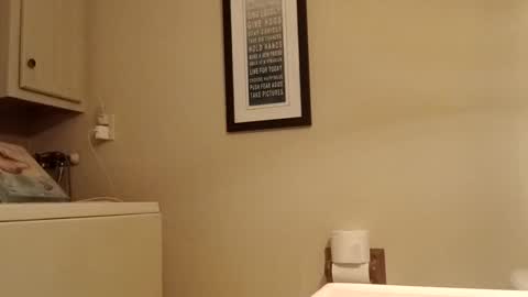 Snapshot of donwyan4 chatting on 10, 9, 2025 donwyan4 online show from 10, 9, 2025