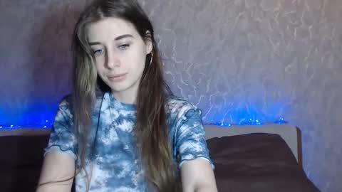 Snapshot of dora_blue_eyed chatting on 13, 2, 2025 Dora online show from 13, 2, 2025