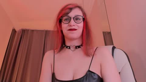 Snapshot of dora_marcelli chatting on 5, 12, 2024 Your Dora Follow me 3 online show from 5, 12, 2024