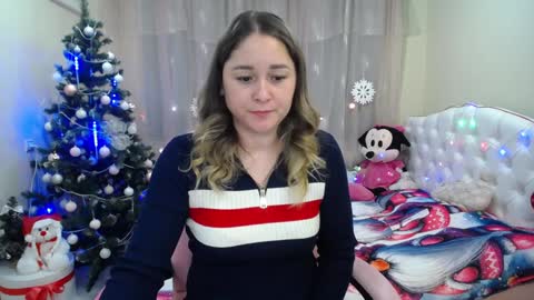 Snapshot of dorasuun chatting on 16, 12, 2024 dorasuun online show from 16, 12, 2024