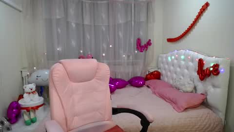 Snapshot of dorasuun chatting on 28, 2, 2025 dorasuun online show from 28, 2, 2025