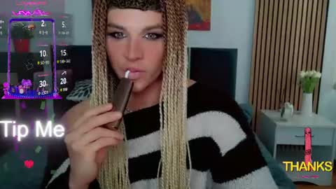 Snapshot of dorian_reed chatting on 20, 6, 2026 Helen my second account online show from 20, 6, 2026