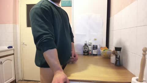 menu  below online show from 4, 12, 2024