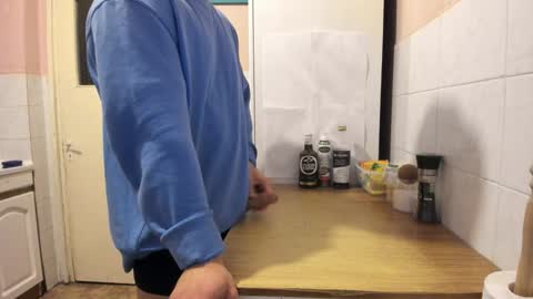 menu  below online show from 12, 12, 2024