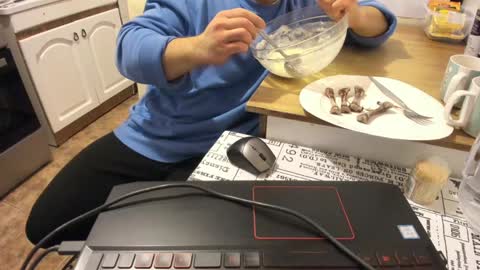 menu  below online show from 15, 12, 2024