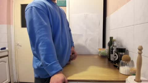 menu  below online show from 23, 12, 2024