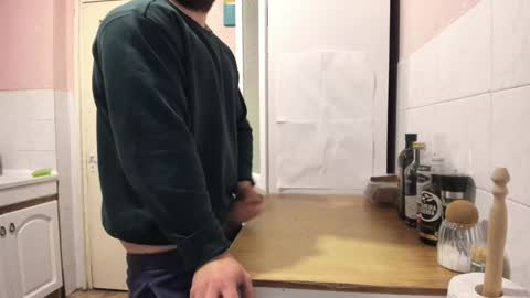 menu  below online show from 3, 1, 2025