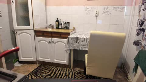 menu  below online show from 8, 1, 2025