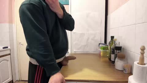 menu  below online show from 23, 2, 2025