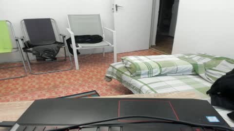 menu  below online show from 7, 4, 2026