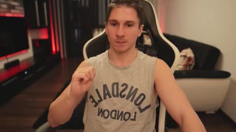 Dorian Reyes online show from 4, 2, 2026