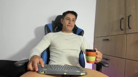 dorman_boy online show from 4, 3, 2026