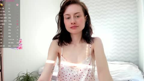 dormineaa online show from 22, 4, 2026