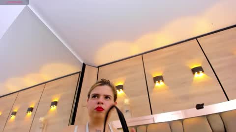  DOROTHY online show from 3, 12, 2025