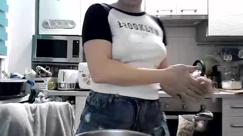 Dorrie Ann online show from 4, 2, 2025