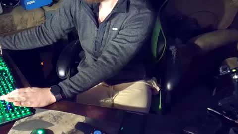 Snapshot of dotyoureyezez chatting on 8, 1, 2025 DotYourEyezez  online show from 8, 1, 2025