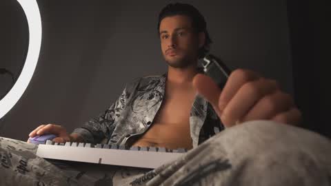 Keen online show from 10, 3, 2025