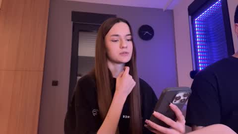 Alice and Mark online show from 24, 11, 2025