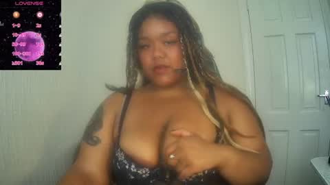 DeeDee online show from 6, 7, 2026