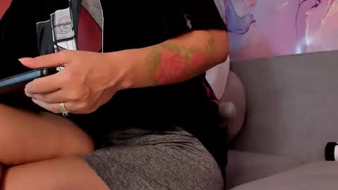 Snapshot of doublepleasure69_ chatting on 10, 9, 2025 doublepleasure69_ online show from 10, 9, 2025