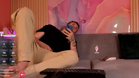 Snapshot of doublepleasure69_ chatting on 12, 9, 2025 doublepleasure69_ online show from 12, 9, 2025