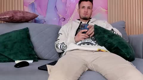 Snapshot of doublepleasure69_ chatting on 10, 10, 2025 doublepleasure69_ online show from 10, 10, 2025