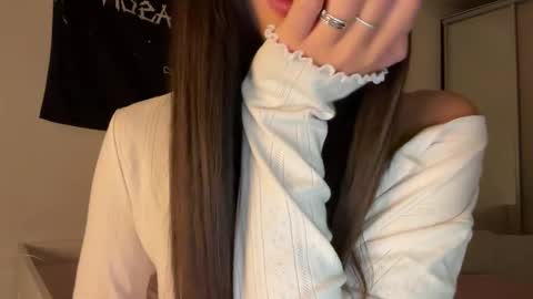 Snapshot of doublesees chatting on 25, 9, 2025 MOLLYYYY dont forget to give me a thumb up online show from 25, 9, 2025