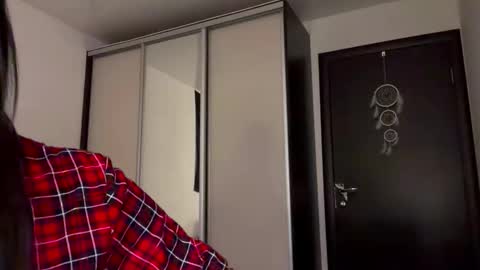 Snapshot of doublesees chatting on 20, 10, 2025 MOLLYYYY dont forget to give me a thumb up online show from 20, 10, 2025