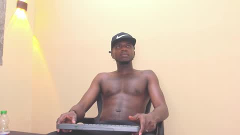 DOUGLAS online show from 5, 12, 2025